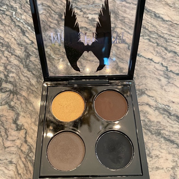 Limited Edition MAC Cosmetics - Disney Maleficent - Picture 2 of 2